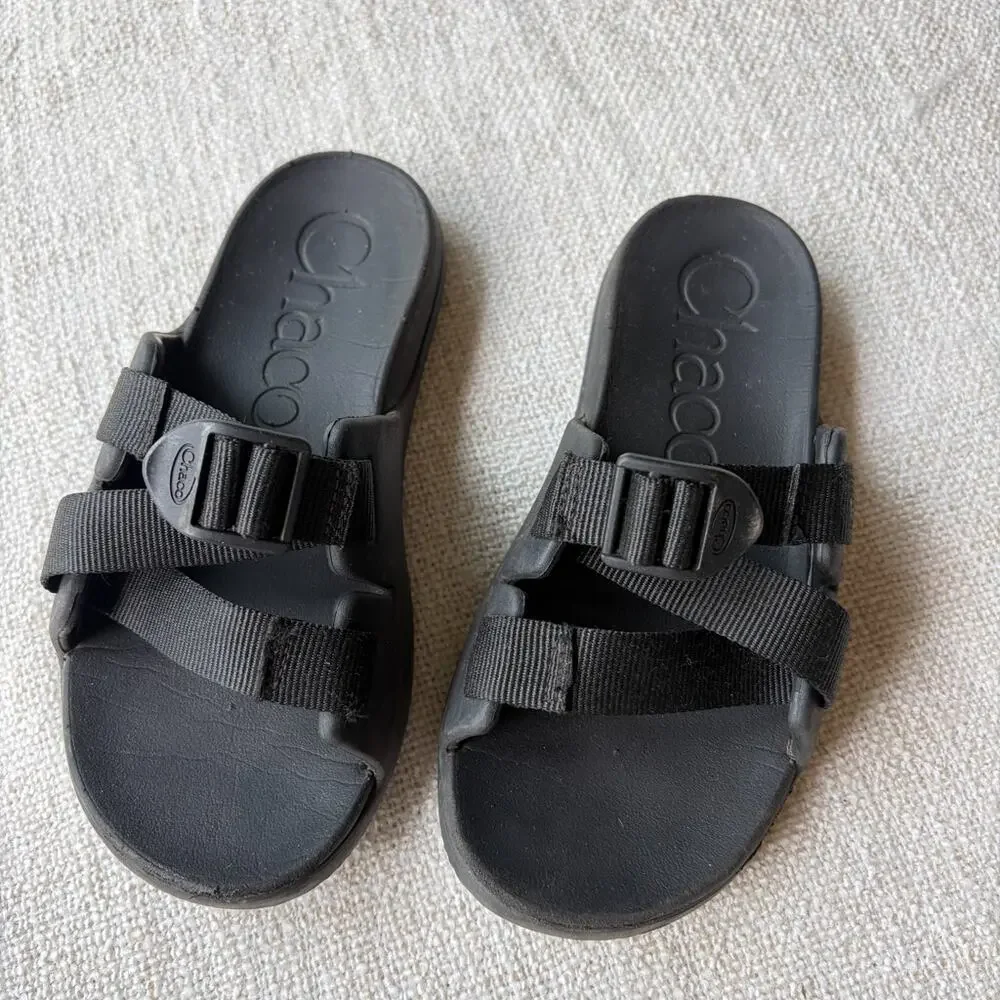 Chaco Kid's Black Chillos Slide Sandals GUC Youth 2